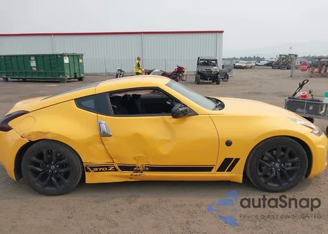 2018 Nissan 370Z z USA, uszkodzony, nr VIN JN1AZ4EH0JM571596